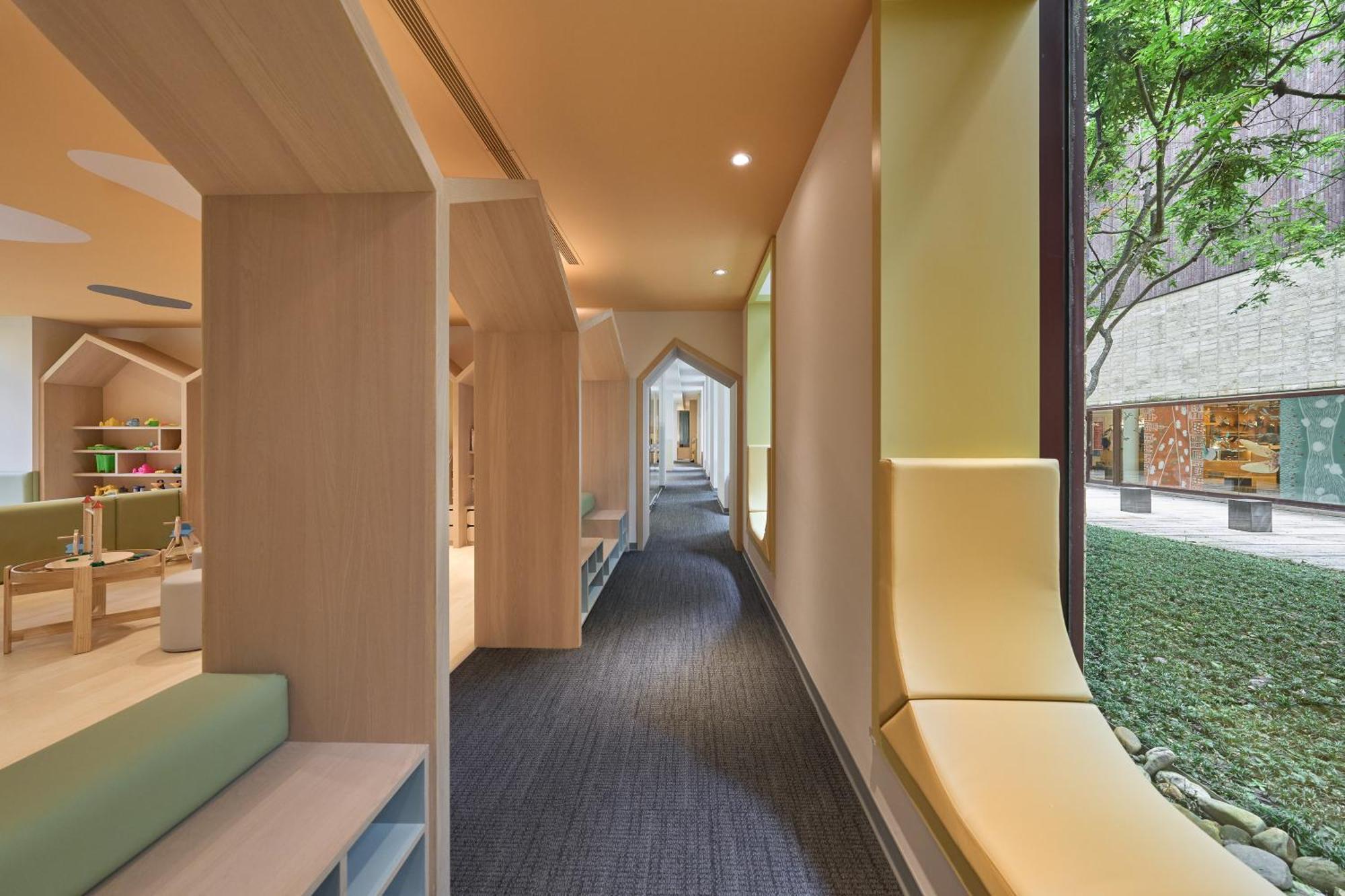 Hotel Royal Chiao Hsi Jiaoxi Extérieur photo Interior of the library